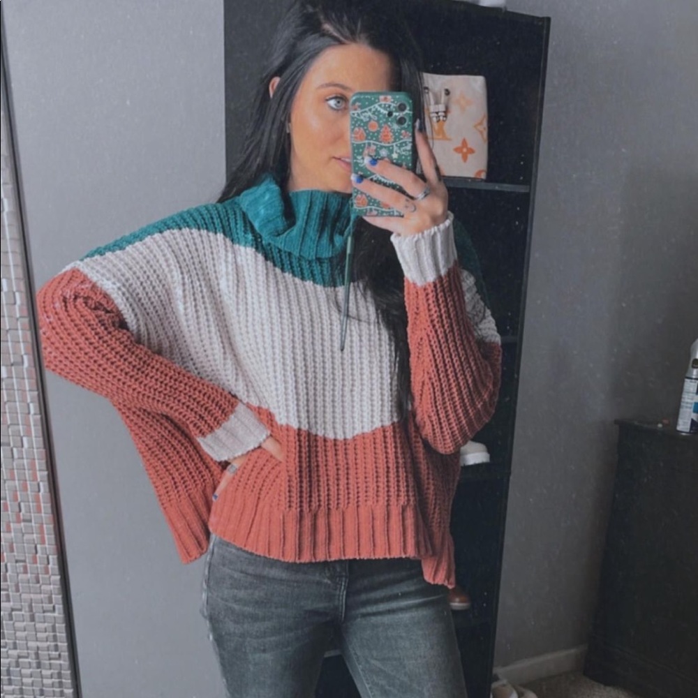 Womens Tri Colored Sweater